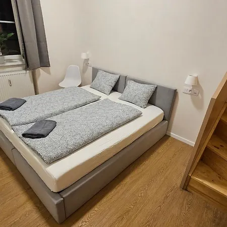 Maxmilian**** S Parkovanim Zdarma Appartement Karlsbad