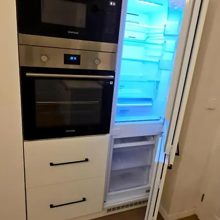 Maxmilian**** S Parkovanim Zdarma Karlsbad